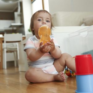 baby bottle causes tooth decay